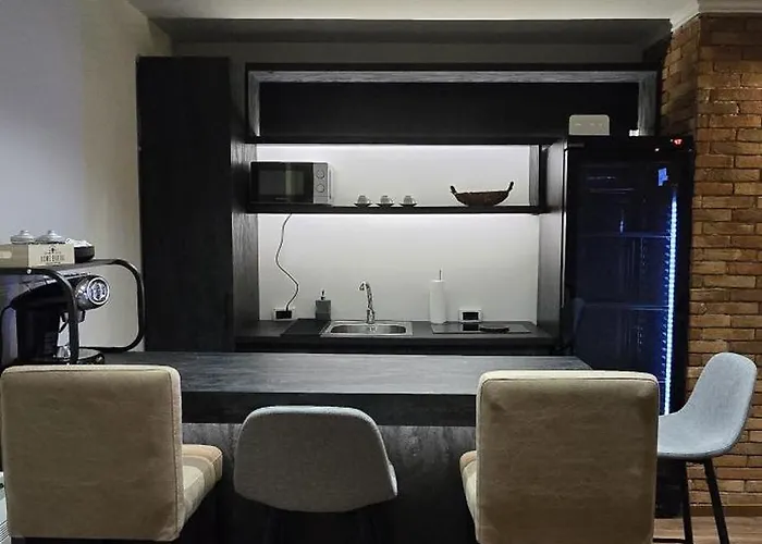 Luxury * טיראנה